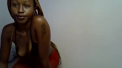 Snapshot of velvet_caramel chatting on March 10, 11:10 pm juicy pussy online show from March 10, 11:10 pm
