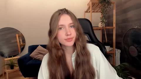 Snapshot of velvet_cherry chatting on September 23, 3:59 pm velvet_cherry online show from September 23, 3:59 pm