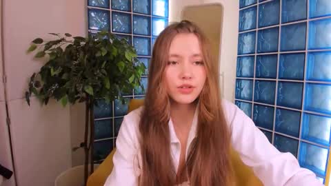 Snapshot of velvet_cherry chatting on October 12, 3:33 pm velvet_cherry online show from October 12, 3:33 pm