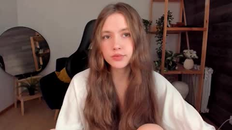 Snapshot of velvet_cherry chatting on October 19, 3:23 pm velvet_cherry online show from October 19, 3:23 pm