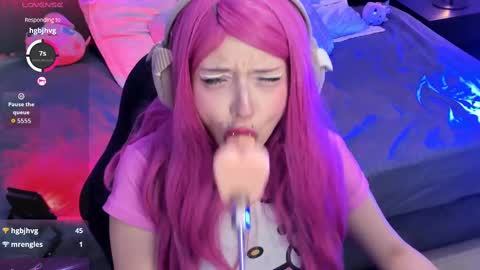 velvet_fangs222 online show from September 8, 8:08 pm