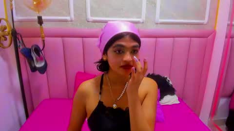 velvet_giirll online show from June 26, 6:23 pm