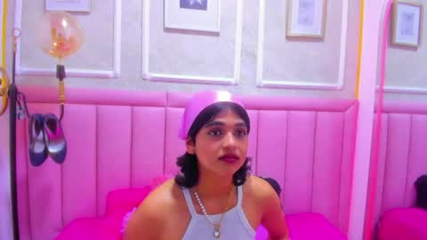 velvet_giirll online show from July 9, 2:54 pm