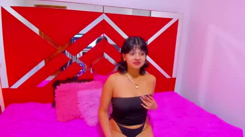 velvet_giirll online show from July 27, 12:56 pm
