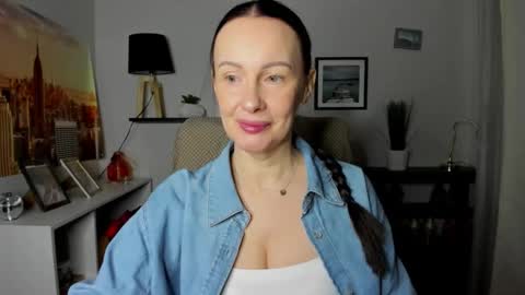 Jasmine online show from February 6, 6:40 am