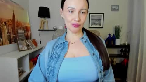 Jasmine online show from March 10, 6:40 am