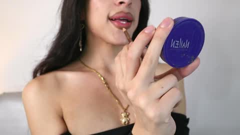 Velvet  online show from June 4, 1:06 pm