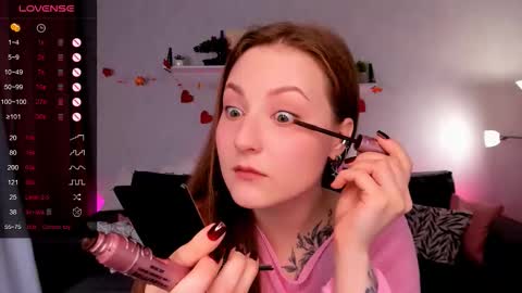 Mia online show from November 7, 8:47 am