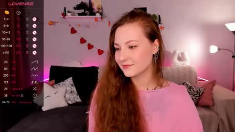 Mia online show from November 23, 9:09 am