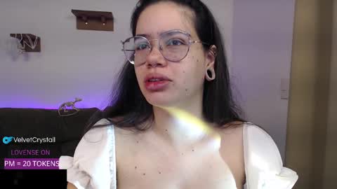 Snapshot of velvetcrystal chatting on October 23, 6:13 am  Crystal         PVT OPEN online show from October 23, 6:13 am