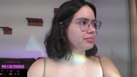 Snapshot of velvetcrystal chatting on April 27, 12:08 am Crystal PVT OPEN online show from April 27, 12:08 am