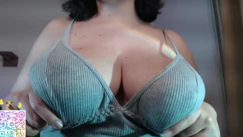Snapshot of velvetcrystal chatting on May 31, 1:58 am Crystal PVT OPEN online show from May 31, 1:58 am