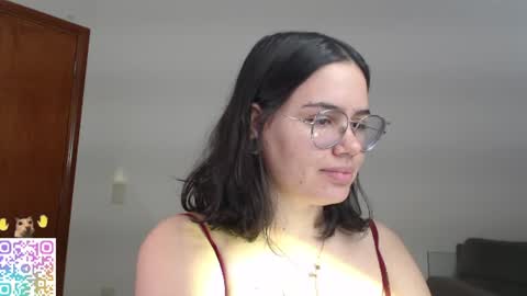 Snapshot of velvetcrystal chatting on June 27, 2:16 am Crystal PVT OPEN online show from June 27, 2:16 am