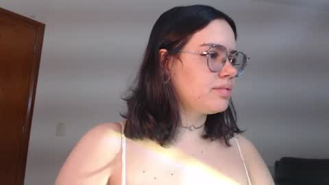 Snapshot of velvetcrystal chatting on July 12, 2:02 am Crystal PVT OPEN online show from July 12, 2:02 am