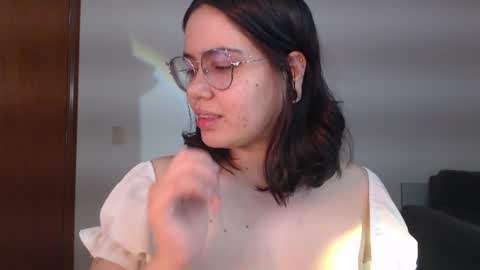 Snapshot of velvetcrystal chatting on July 17, 4:30 am Crystal PVT OPEN online show from July 17, 4:30 am