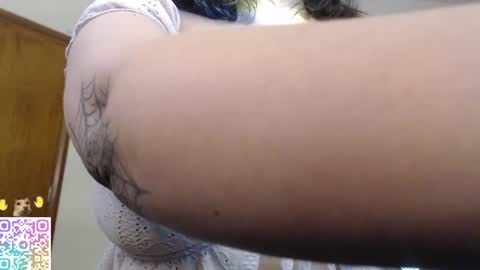 Snapshot of velvetcrystal chatting on July 31, 4:01 am Crystal PVT OPEN online show from July 31, 4:01 am