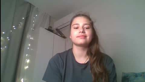 Snapshot of velveted_ivy chatting on November 29, 12:08 pm velveted_ivy online show from November 29, 12:08 pm