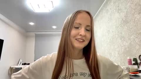 Snapshot of velvetmary chatting on November 23, 10:59 am Rachel online show from November 23, 10:59 am