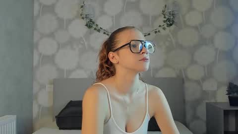 Kelly online show from November 19, 7:30 am