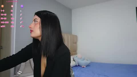 velvet online show from December 3, 10:19 pm