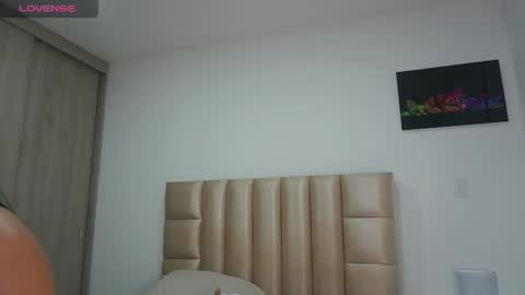 velvet online show from May 15, 11:34 pm