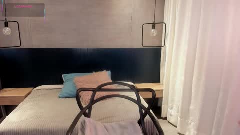 velvettease_ online show from October 7, 12:57 pm