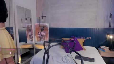 velvettease_ online show from May 15, 1:07 pm