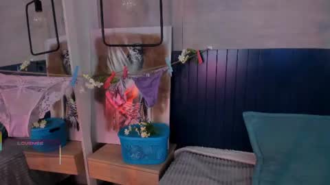 velvettease_ online show from July 28, 2:13 pm
