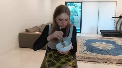 VelvetTGirl online show from February 1, 12:37 pm