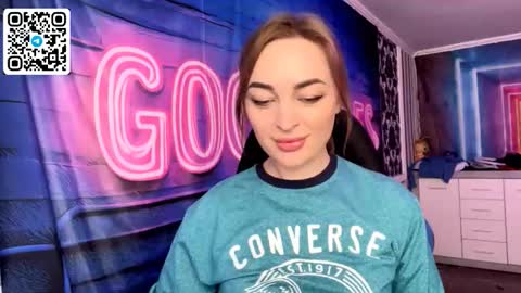 Snapshot of velvettouch4444 chatting on February 28, 10:49 am MERYEM online show from February 28, 10:49 am