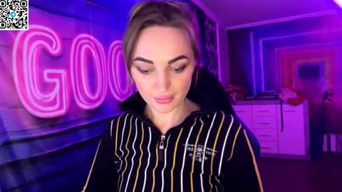 Snapshot of velvettouch4444 chatting on March 16, 7:29 pm MERYEM online show from March 16, 7:29 pm