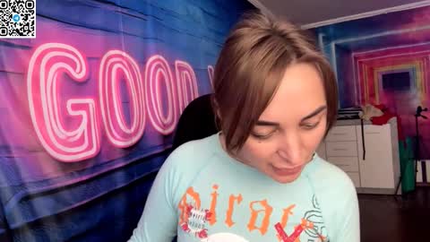 Snapshot of velvettouch4444 chatting on March 22, 12:30 pm MERYEM online show from March 22, 12:30 pm