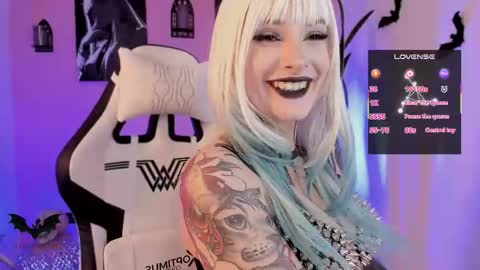 Snapshot of velvetvampire chatting on March 28, 3:28 am Jess online show from March 28, 3:28 am