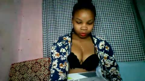 Snapshot of velyssa chatting on July 23, 10:46 am velyssa online show from July 23, 10:46 am