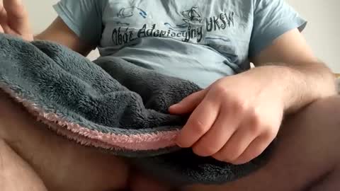 Snapshot of vendi1 chatting on March 15, 7:47 am vendi1 online show from March 15, 7:47 am