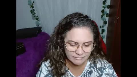 Snapshot of venecasexy44 chatting on April 11, 8:40 am venecasexy44 online show from April 11, 8:40 am