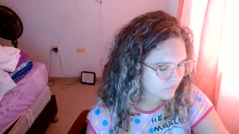 Snapshot of venecasexy44 chatting on May 26, 12:23 pm venecasexy44 online show from May 26, 12:23 pm