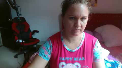 Snapshot of venecasexy44 chatting on June 3, 2:44 pm venecasexy44 online show from June 3, 2:44 pm