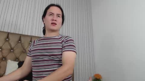 veneno hot online show from December 19, 1:40 pm