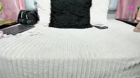 veneno hot online show from October 7, 1:08 pm