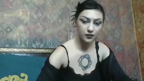 Snapshot of venera_goddess chatting on October 27, 2:43 pm Naly online show from October 27, 2:43 pm