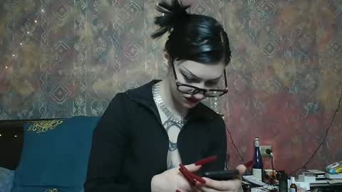 Snapshot of venera_goddess chatting on November 30, 12:20 pm Naly online show from November 30, 12:20 pm