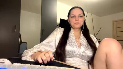 Emily online show from March 17, 4:32 pm