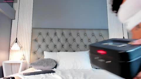 Snapshot of venezsofia chatting on October 23, 6:50 pm venez sofia online show from October 23, 6:50 pm