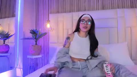 Snapshot of venezsofia chatting on June 12, 11:03 pm venez sofia online show from June 12, 11:03 pm