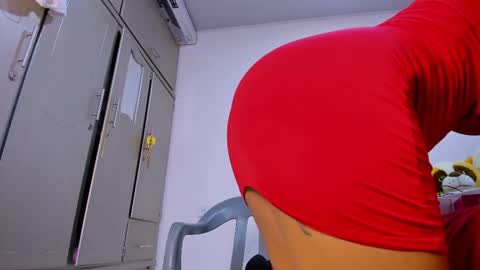 vennuss19 online show from January 18, 8:12 pm