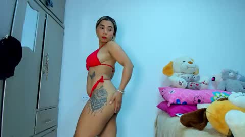 vennuss19 online show from February 4, 10:26 pm