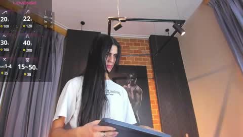 VENUS online show from January 25, 11:55 am
