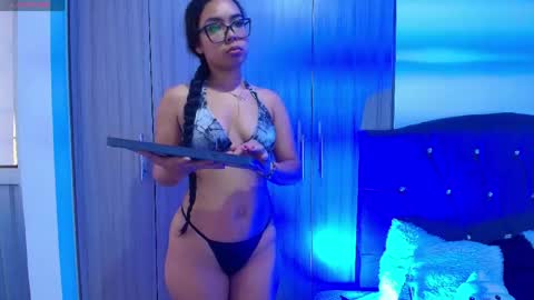 venus_hexxx online show from June 3, 11:24 am