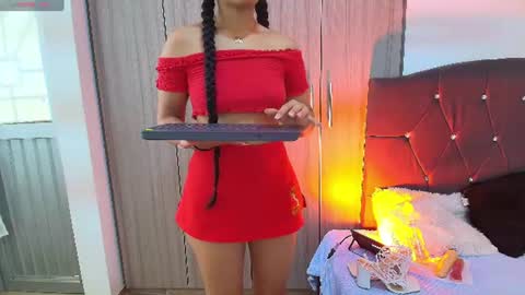 venus_hexxx online show from June 13, 11:30 am